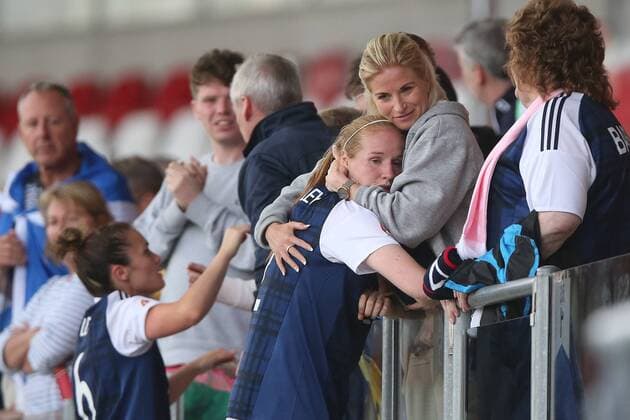 Vaila Barsley of Scotland women, mother during the UEFA WEURO 2017 Group D group stage match between Scotland and Portugal at the Sparta stadium Het Kasteel on July 23, 2017 in Rotterdam, The Netherlands Women: Scotland v Portugal UEFA WEURO 2017 2017 2018 xVIxVIxImagesx xTomxBodexMultimediaxIVx 8297347