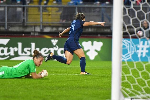 England Women v Spain UEFA Women s Euros 2017 Francesca Kirby of England celebrates scoring their first goal to make it England 1 Spain during the UEFA Women s Euros 2017 match at the Rat Verlegh Stadion, Breda Copyright: xKristianxKanex FIL-10432-0015 UK Newspapers OUT