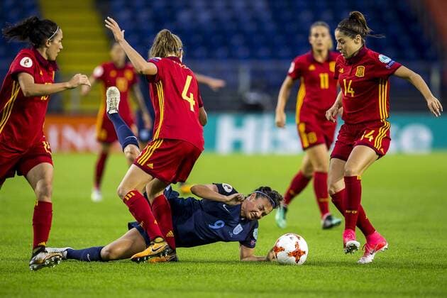 Fußball, Frauen EM, England - Spanien BREDA - 23-07-2017. EK vrouwenvoetbal, Woman s Euro 2017, groepswedstrijd Engeland - Spanje. Duel met (L-R) Irene Paredes, Jodie Taylor. Engeland - Spanje  Copyright: xToinxDamenx 1654199