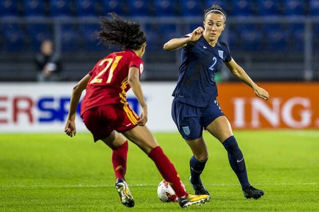 Fußball, Frauen EM, England - Spanien BREDA - 23-07-2017. EK vrouwenvoetbal, Woman s Euro 2017, groepswedstrijd Engeland - Spanje. Duel met (L-R) Leila Ouahabi en Lucia Bronze. Engeland - Spanje  Copyright: xToinxDamenx 1654200