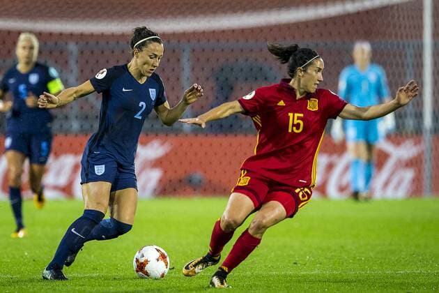 Fußball, Frauen EM, England - Spanien BREDA - 23-07-2017. EK vrouwenvoetbal, Woman s Euro 2017, groepswedstrijd Engeland - Spanje. Actie met (L-R) Lucia Bronze en Silvia Meseguer. Engeland - Spanje  Copyright: xToinxDamenx 1654203