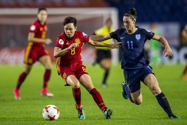 Fußball, Frauen EM, England - Spanien BREDA - 23-07-2017. EK vrouwenvoetbal, Woman s Euro 2017, groepswedstrijd Engeland - Spanje. Duel met (L-R) Amanda Sampedro en Jade Moore. Engeland - Spanje  Copyright: xToinxDamenx 1654215