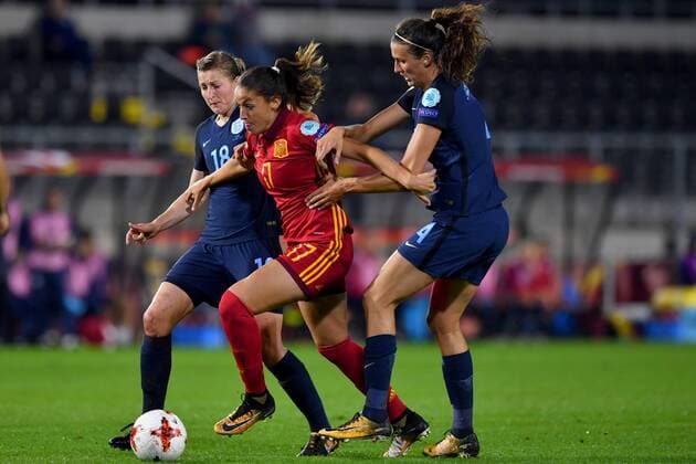 SOCCER - UEFA EURO EM Europameisterschaft Fussball 2017, ENG vs ESP BREDA,NETHERLANDS,23.JUL.17 - WOMEN SOCCER - UEFA Women s European Championship EM Europameisterschaft 2017, Group D, England vs Spain. Image shows Ellen White (ENG), Olga Garcia (ESP) and Jill Scott (ENG). GEPAxpictures xFlorianxErtl