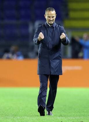 Bilder des Tages - SPORT Football - 2017 UEFA Women™s European Euro Championship - Group D: England vs. Spain Mark Sampson coach of England celebrates at Rat Verlegh Stadium, Breda. COLORSPORT LYNNE CAMERON 