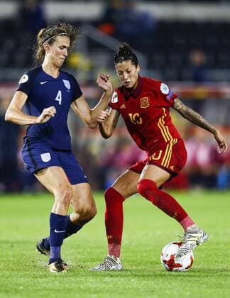 Spain s player Jennifer Hermoso (R) vies for the ball with England s Jill Scott during the second match of the UEFA Women s Championship 2017 s groups phase at the Rat Verlegh Stadium, in Breda, Holland. ENGLAND VS SPAIN !ACHTUNG: NUR REDAKTIONELLE NUTZUNG!  Copyright: xVincentxJanninkx GRA237 20170724-636364513003513404