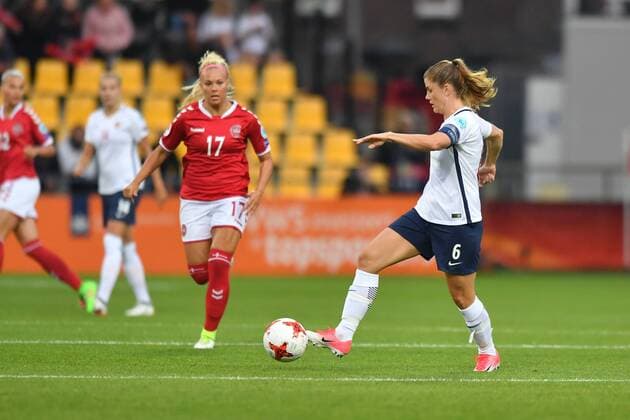 Fußball, Frauen EM, Norwegen - Dänemark Maren Naevdal Mjelde (Mjelde, Norwegen, Norway) (6) mit Ball, Fussball, UEFA Women s EURO 2017, Norwegen - Dänemark, xmkx