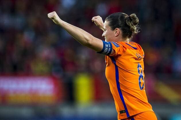 Fußball, Frauen EM, Belgien - Niederlande TILBURG - 24-07-2017. EK vrouwenvoetbal, Woman s Euro 2017, groepswedstrijd Belgie - Nederland. Sherida Spitse, vreugde na scoren uit penalty. Belgie - Nederland  x1654705x