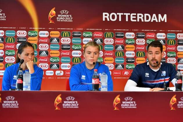 SOCCER - UEFA EURO EM Europameisterschaft Fussball 2017, ISL vs AUT ROTTERDAM,NETHERLANDS,25.JUL.17 - WOMEN SOCCER - UEFA Women s European Championship EM Europameisterschaft 2017, Group C, Iceland vs Austria, preview, press conference PK Pressekonferenz ISL. Image shows Sara Bjork Gunnarsdottir, Ingibjoerg Sigurdardottir and head coach Freyr Alexandersson (ISL). GEPAxpictures xFlorianxErtl