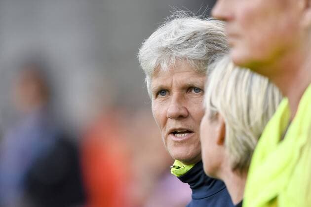 170725 Sveriges förbundskapten Pia Sundhage före matchen mellan Sverige och Italien under dag 10 av fotbolls-EM den 25 juli 2017 i Doetinchem.  Copyright: CARLxSANDIN BB170725CS044