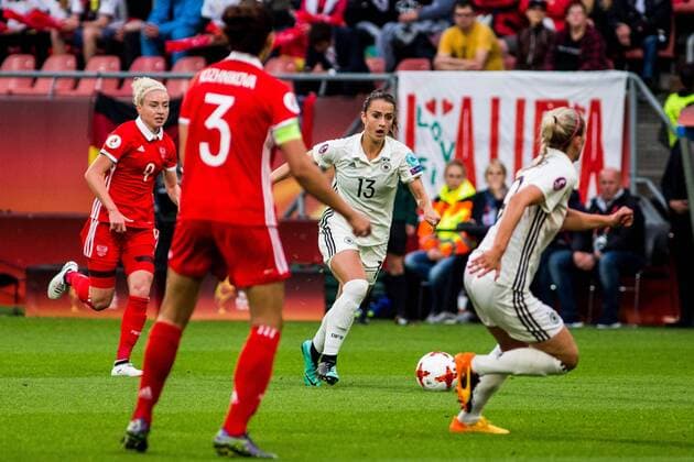NLD, Tilburg, UEFA Women s Euro 2017, Russland (RUS) vs Deutschland (GER) 25.07.2017, Stadion Galgenwaard, Utrecht, NLD, Tilburg, UEFA Women s Euro 2017, Russland (RUS) vs Deutschland (GER), im Bild picture shows Sara Daebritz (Deutschland 13) (Germany 13), nordphotox xRauch nph00251