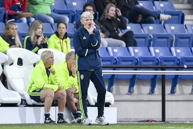 170725 Sveriges förbundskapten Pia Sundhage i matchen mellan Sverige och Italien under dag 10 av fotbolls-EM den 25 juli 2017 i Doetinchem.  Copyright: CARLxSANDIN BB170725CS051