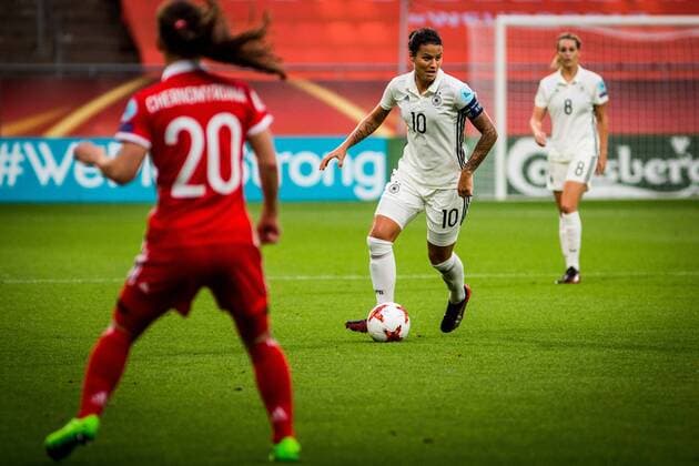 NLD, Tilburg, UEFA Women s Euro 2017, Russland (RUS) vs Deutschland (GER) 25.07.2017, Stadion Galgenwaard, Utrecht, NLD, Tilburg, UEFA Women s Euro 2017, Russland (RUS) vs Deutschland (GER), im Bild picture shows Dzsenifer Marozsan (Deutschland 10) (Germany 10), nordphotox xRauch nph00251