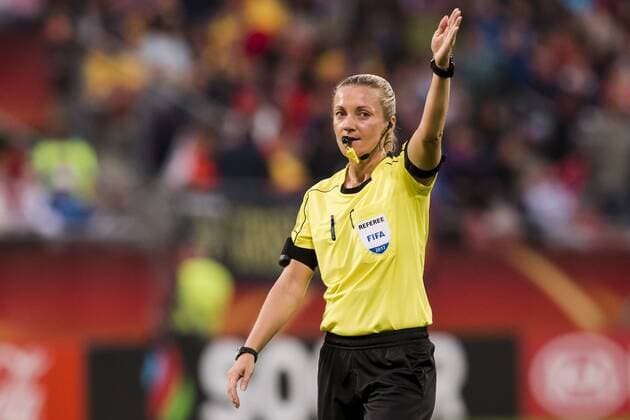 UTRECHT - 25-07-2017, EK Vrouwenvoetbal 2017, Women s Euro 2017, Stadion De Galgenwaard , Groepswedstrijd Rusland - Duitsland , scheidsrechter Bo Karlsson Rusland - Duitsland  x1655346x