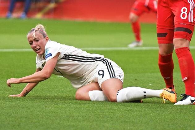 Russia Women v Germany Women UEFA Women s Euros 2017 Mandy Islacker of Germany is fouled by Daria Makarenko of Russia and wins a penalty during the UEFA Women s Euros 2017 match at Stadion Galgenwaard, Utrecht Copyright: xKristianxKanex FIL-10438-0027 UK Newspapers OUT