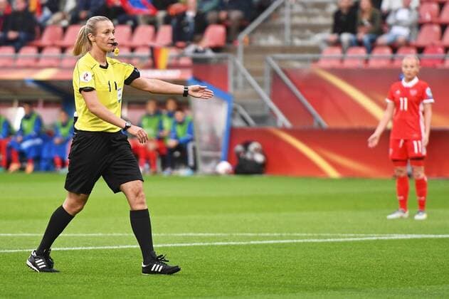 Russia Women v Germany Women UEFA Women s Euros 2017 The referee awards Germany a penalty from which Babett Peter scores to make it Germany 1 Russia 0 during the UEFA Women s Euros 2017 match at Stadion Galgenwaard, Utrecht Copyright: xKristianxKanex FIL-10438-0028 UK Newspapers OUT