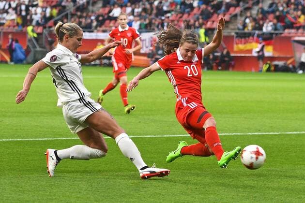 Russia Women v Germany Women UEFA Women s Euros 2017 Anna Blässe of Germany (left) shoots at goal under pressure from Margarita Chernomyrdina of Russia (right) during the UEFA Women s Euros 2017 match at Stadion Galgenwaard, Utrecht Copyright: xKristianxKanex FIL-10438-0035 UK Newspapers OUT