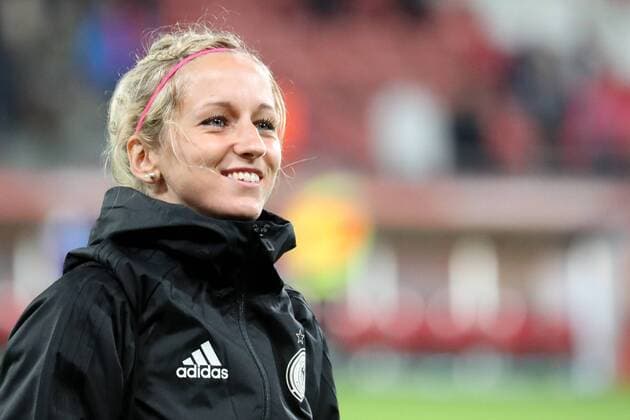 Kathrin Julia Hendrich (Kathy Hendrich, DFB-Frauen, 3), Freude, freundlich, fröhlich, strahlend, optimistisch, Porträt, Portrait, Fussball, UEFA Women s EURO 2017, Russland - Deutschland, xozx