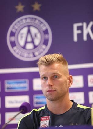 SOCCER - UEFA EL quali, A.Wien vs Limassol, preview VIENNA,AUSTRIA,26.JUL.17 - SOCCER - UEFA Europa League qualification, FK Austria Wien vs AEL Limassol, preview, press conference PK Pressekonferenz A.Wien. Image shows Alexander Gruenwald (A.Wien). GEPAxpictures xChristianxOrt
