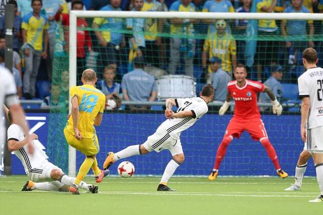 ASTANA 26.07.2017 PIERWSZY MECZ III RUNDA KWALIFIKACJE LIGA MISTRZOW SEZON 2017 18: FK ASTANA - LEGIA WARSZAWA --- UEFA CHAMPIONS LEAGUE FIRST LEG THIRD QUALIFYING ROUND MATCH: FC ASTANA - LEGIA WARSAW IWAN MAJEWSKIJ STRZELA GOLA KRZYSZTOF MACZYNSKI FOT. PIOTR KUCZA FOTOPYK NEWSPIX.PL --- Newspix.pl  170726PYK0046
