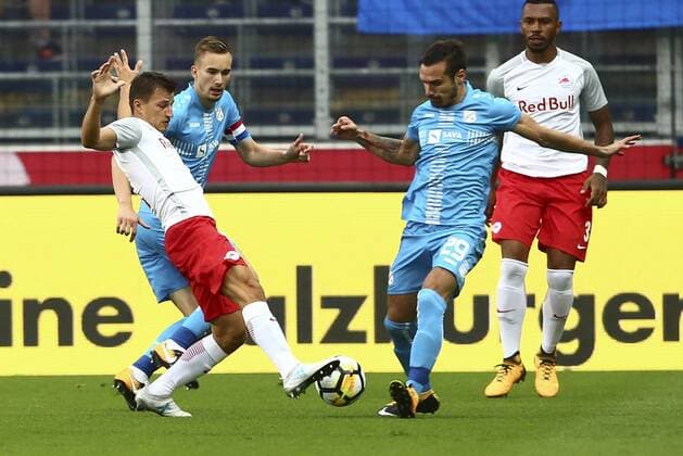 SOCCER - UEFA CL quali, RBS vs Rijeka SALZBURG,AUSTRIA,26.JUL.17 - SOCCER - UEFA Champions League qualification, Red Bull Salzburg vs HNK Rijeka. Image shows Stefan Lainer (RBS) and Marko Vesovic (Rijeka). GEPAxpictures xFelixxRoittner