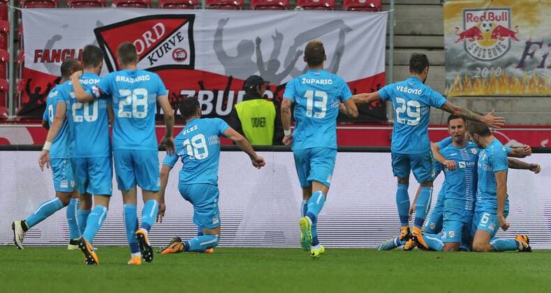 SOCCER - UEFA CL quali, RBS vs Rijeka SALZBURG,AUSTRIA,26.JUL.17 - SOCCER - UEFA Champions League qualification, Red Bull Salzburg vs HNK Rijeka. Image shows the rejoicing of Zoran Kvrzic (Rijeka) and his team mates. GEPAxpictures xThomasxBachun