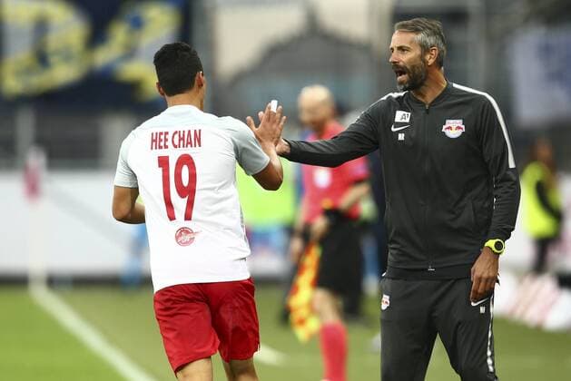 SOCCER - UEFA CL quali, RBS vs Rijeka SALZBURG,AUSTRIA,26.JUL.17 - SOCCER - UEFA Champions League qualification, Red Bull Salzburg vs HNK Rijeka. Image shows the rejoicing of Hee Chan Hwang and head coach Marco Rose (RBS). GEPAxpictures xFelixxRoittner