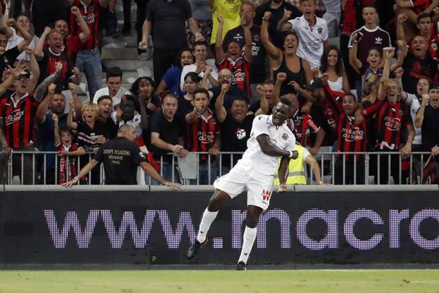 Bilder des Tages - SPORT Mario Balotelli of OCG Nice during the UEFA Champions League third round qualifying first leg match between OGC Nice and Ajax Amsterdam on July 26, 2017 at the Allianz Riviera in Nice, France OGC Nice v Ajax UEFA Champions League 2017 2018 xVIxVIxImagesx xMauricexvanxSteenxIVx 8317131