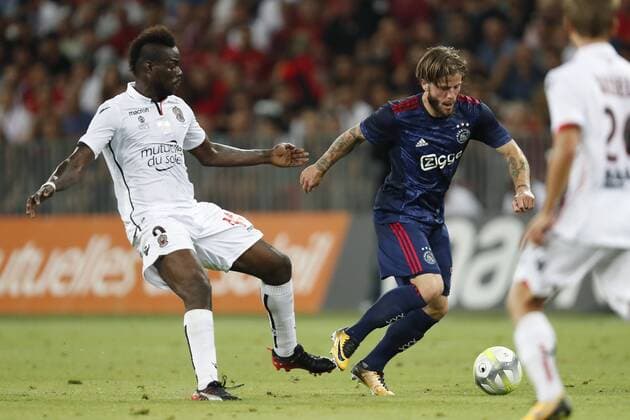 (L-R) Mario Balotelli of OCG Nice, Lasse Schone of Ajax during the UEFA Champions League third round qualifying first leg match between OGC Nice and Ajax Amsterdam on July 26, 2017 at the Allianz Riviera in Nice, France OGC Nice v Ajax UEFA Champions League 2017 2018 xVIxVIxImagesx xMauricexvanxSteenxIVx 8317135