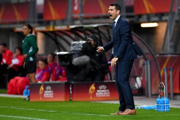 SOCCER - UEFA EURO EM Europameisterschaft Fussball 2017, ISL vs AUT ROTTERDAM,NETHERLANDS,26.JUL.17 - WOMEN SOCCER - UEFA Women s European Championship EM Europameisterschaft 2017, Group C, Iceland vs Austria. Image shows head coach Freyr Alexandersson (ISL). GEPAxpictures xFlorianxErtl
