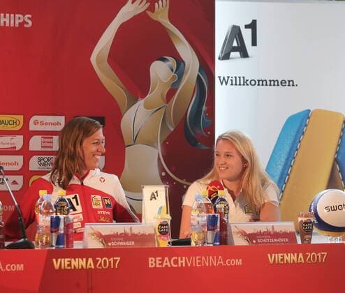 Beach volleyball Beachvolleyball - FIVB World Championships 2017 VIENNA,AUSTRIA,27.JUL.17 - BEACH VOLLEYBALL - FIVB World Championships, press conference PK Pressekonferenz Image shows Stefanie Schwaiger (AUT) and Katarina Schuetzenhofer (AUT). GEPAxpictures xChristianxOrt
