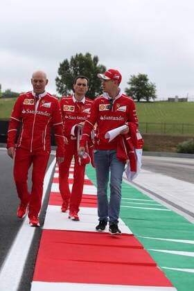 Hungarian Grand Prix, Hungaroring 27 - 30 July 2017 27.07.2017 - Jock Clear (GBR) Ferrari Engineering Director, Riccardo Adami (ITA) Ferrari Race Engineer and Sebastian Vettel (GER) Scuderia Ferrari SF70H 