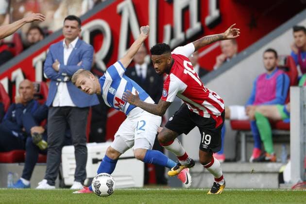 (L-R), Petar Bockaj of NK Osijek. Jurgen Locadia of PSV during the UEFA Europa League third qualifying round first leg match between PSV Eindhoven and Osijek at Philips Stadium, on July 27, 2017 in Eindhoven, The Netherlands PSV v Osijek UEFA Europa League 2017 2018 xVIxVIxImagesx xJeroenxPutmansxIVx 8323859