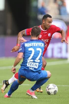 Volodymyr Kostevych of Lech Poznan, Sean Klaiber of FC Utrecht during the UEFA Europa League third qualifying round first leg match between FC Utrecht and Lech Poznan FC at the Nieuw Galgenwaard Stadium, on July 27, 2017 in Utrecht, The Netherlands FC Utrecht v Lech Poznan UEFA Europa League 2017 2018 xVIxVIxImagesx xTomxBodexMultimediaxIVx 8323914