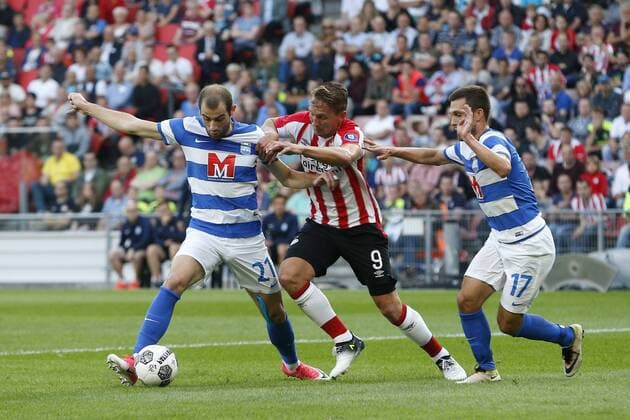 (L-R), Mile Skoric of NK Osijek, Luuk de Jong of PSV, Tomislav Sorsa of NK Osijek during the UEFA Europa League third qualifying round first leg match between PSV Eindhoven and Osijek at Philips Stadium, on July 27, 2017 in Eindhoven, The Netherlands PSV v Osijek UEFA Europa League 2017 2018 xVIxVIxImagesx xJeroenxPutmansxIVx 8324089