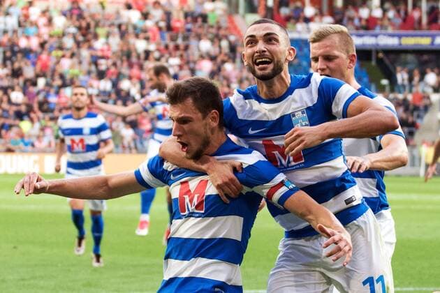 EINDHOVEN - PSV - Osijek , Voetbal , Seizoen 2017 2018 , PSV - Osijek , Europa League 2017-2018 , derde kwalificatie ronde Europa League , Philips Stadion , 27-07-2017 . Osijek speler Borna Barisic viert de 0-1 met Osijek speler Eros Grezda . PSV - Osijek  x1656666x