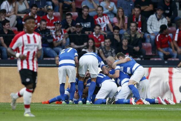 during the UEFA Europa League third qualifying round first leg match between PSV Eindhoven and Osijek at Philips Stadium, on July 27, 2017 in Eindhoven, The Netherlands PSV v Osijek UEFA Europa League 2017 2018 xVIxVIxImagesx xJeroenxPutmansxIVx 8324383