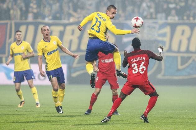 Gdynia, Stadion Miejski Gdynia Stadium 27.07.2017 LIGA EUROPY PILKA NOZNA 3 RUNDA ELIMINACJI LIGI EUROPY PIERWSZY MECZ Arka Gdynia - FC Midtjylland 2017 18 UEFA EUROPA LEAGUE FOOTBALL THIRD QUALIFYING ROUND 1ST LEG GAME Arka Gdynia - FC Midtjylland NZ marcin warcholak , rilwan hassan , FOT. GRZEGORZ RADTKE 058sport.pl NEWSPIX.PL --- Newspix.pl FRANCE OUT!  20170727_GR_7530_018_RAD