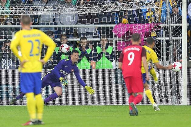 2017.07.27 Gdynia Pilka nozna III runda kwalifikacji Liga Europy sezon 2017 2018 Arka Gdynia - FC Midtjylland N z Marcus da Silva bramka gol radosc rzut karny Foto Piotr Matusewicz PressFocus 2017.07.27 Gdynia Football UEFA Europa League III qualifying round season 2017 2018 Arka Gdynia - FC Midtjylland Marcus da Silva bramka gol radosc rzut karny Credit: Piotr Matusewicz PressFocus NEWSPIX.PL --- Newspix.pl FRANCE OUT!  20170727_PF_PM021