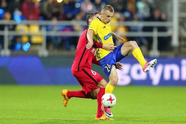2017.07.27 Gdynia Pilka nozna III runda kwalifikacji Liga Europy sezon 2017 2018 Arka Gdynia - FC Midtjylland N z Markus Halsti Patryk Kun Foto Piotr Matusewicz PressFocus 2017.07.27 Gdynia Football UEFA Europa League III qualifying round season 2017 2018 Arka Gdynia - FC Midtjylland Markus Halsti Patryk Kun Credit: Piotr Matusewicz PressFocus NEWSPIX.PL --- Newspix.pl FRANCE OUT!  20170727_PF_PM032