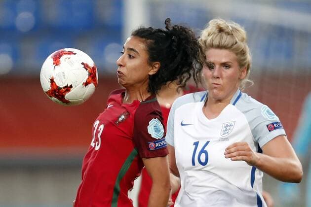 (L-R) Melissa Antunes of Portugal women, Millie Bright of England women during the UEFA WEURO 2017 Group D group stage match between Portugal and England at Koning Willem II stadium on July 27, 2017 in Tilburg, The Netherlands Women: Portugal v England UEFA WEURO 2017 2017 2018 xVIxVIxImagesx xMauricexvanxSteenxIVx 8324828