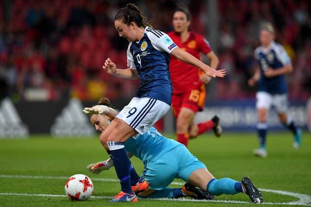 SOCCER - UEFA EURO EM Europameisterschaft Fussball 2017, SCO vs ESP DEVENTER,NETHERLANDS,27.JUL.17 - WOMEN SOCCER - UEFA Women s European Championship EM Europameisterschaft 2017, Group D, Scotland vs Spain. Image shows CarolineÊWeir (SCO) and SandraÊPanos (ESP). Keywords: goal. GEPAxpictures xFlorianxErtl