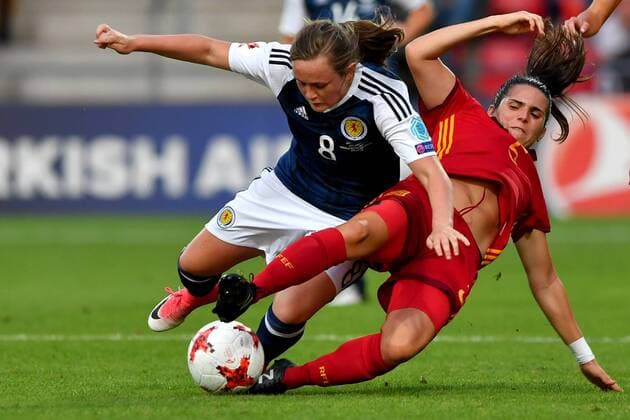 SOCCER - UEFA EURO EM Europameisterschaft Fussball 2017, SCO vs ESP DEVENTER,NETHERLANDS,27.JUL.17 - WOMEN SOCCER - UEFA Women s European Championship EM Europameisterschaft 2017, Group D, Scotland vs Spain. Image shows Erin Cuthbert (SCO) and Andrea Pereira (ESP). GEPAxpictures xFlorianxErtl