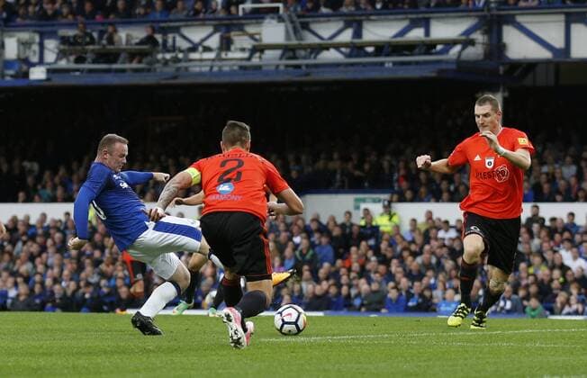 Wayne Rooney of Everton has a shot on goal during the Europa League Qualifying Third Round 1st leg match at Goodison Park Stadium, Liverpool. Picture date: March 27th 2017. Pic credit should read: Simon Bellis Sportimage EDITORIAL USE ONLY. No use with unauthorised audio, video, data, fixture lists, club league logos or live services. Online in-match use limited to 120 images, no video emulation. No use in betting, games or single club league player publications.