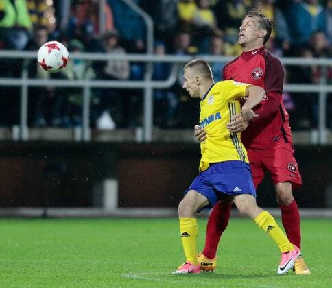 27.07.2017 Gdynia, Pilka nozna, Liga Europy 2017 2018, III runda eliminacyjna, Arka Gdynia - FC Midtjylland, N z Patryk Kun, Foto Adam Starszynski PressFocus, 27.07.2017 Gdynia, Football, UEFA Europa League 2017 2018, Arka Gdynia - FC Midtjylland, Patryk Kun, Credit Adam Starszynski PressFocus NEWSPIX.PL --- Newspix.pl FRANCE OUT! 20170727PF_AS016