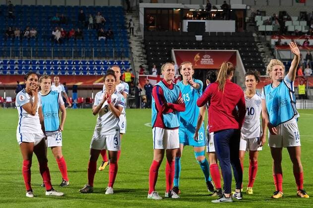 Portugal v England UEFA Women s Euros 2017 England squad celebrate the 2-1 win over Portugal following the UEFA Women s Euros 2017 match at Koning Willem II Stadion, Tilburg Copyright: xKristianxKanex FIL-10447-0063 UK Newspapers OUT