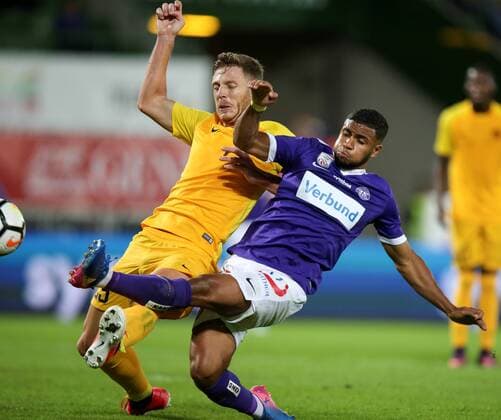 SOCCER - UEFA EL quali, A.Wien vs Limassol VIENNA,AUSTRIA,27.JUL.17 - SOCCER - UEFA Europa League qualification, FK Austria Wien vs AEL Limassol. Image shows Bogdan Mitrea (Limassol) and Ismael Tajouri Shradi (A.Wien). GEPAxpictures xPatrickxLeuk