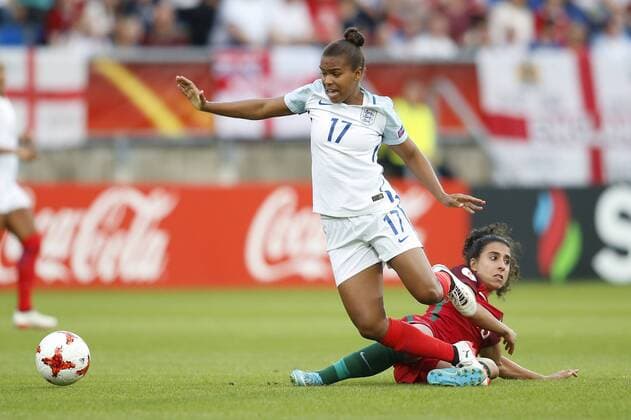 (170728) -- TILGURG, July 28, 2017 -- Nikita Parris (L) of England and Melissa Antunes of Portugal vies during the UEFA Women s EURO 2017 soccer tournament Group D match between England and Portugal in Tilburg, the Netherlands, July 27, 2017. England won 2-1. ) (SP)NETHERLANDS-UEFA-WOMEN S EURO-2017-GROUP-ENGLAND-PORTUGAL YexPingfan 