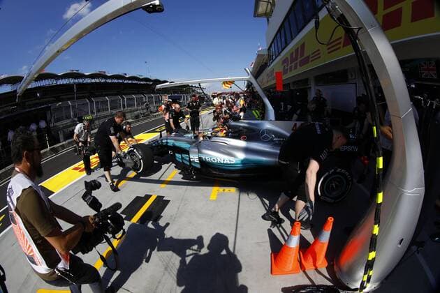 Motorsports: FIA Formula One World Championship WM Weltmeisterschaft 2017, Grand Prix of Hungary, 44 Lewis Hamilton (GBR, Mercedes AMG Petronas F1 Team), Budapest Hungary xHOCHxZWEIx