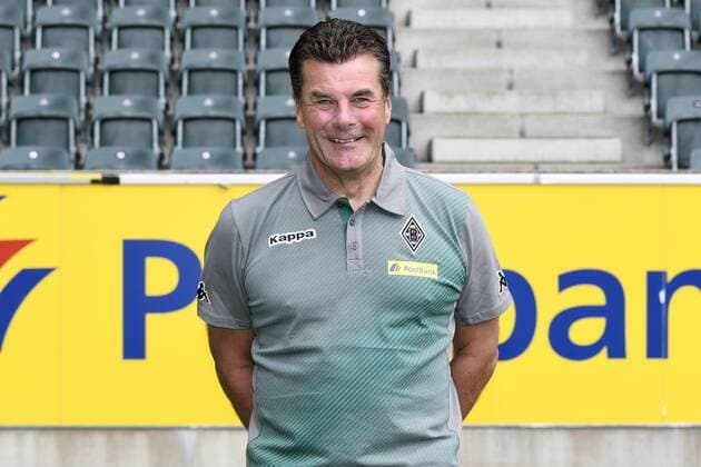 Fußball, GER, 1.BL, Porträttermin 2017 2018, VfL Borussia Mönchengladbach, Trainer Dieter Hecking (Gladbach). Einzelbild, Portrait, Porträt.