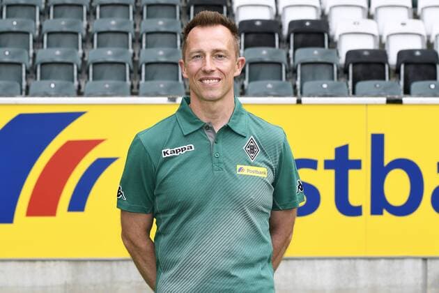 Fußball, GER, 1.BL, Porträttermin 2017 2018, VfL Borussia Mönchengladbach, Physiotherapeut Adam Szordykowski (Gladbach). Einzelbild, Portrait, Porträt.